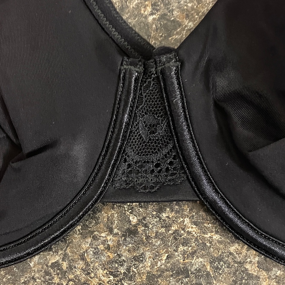 NWT vanity fair black underwire bra 40C style # 76084 - Picture 4 of 7